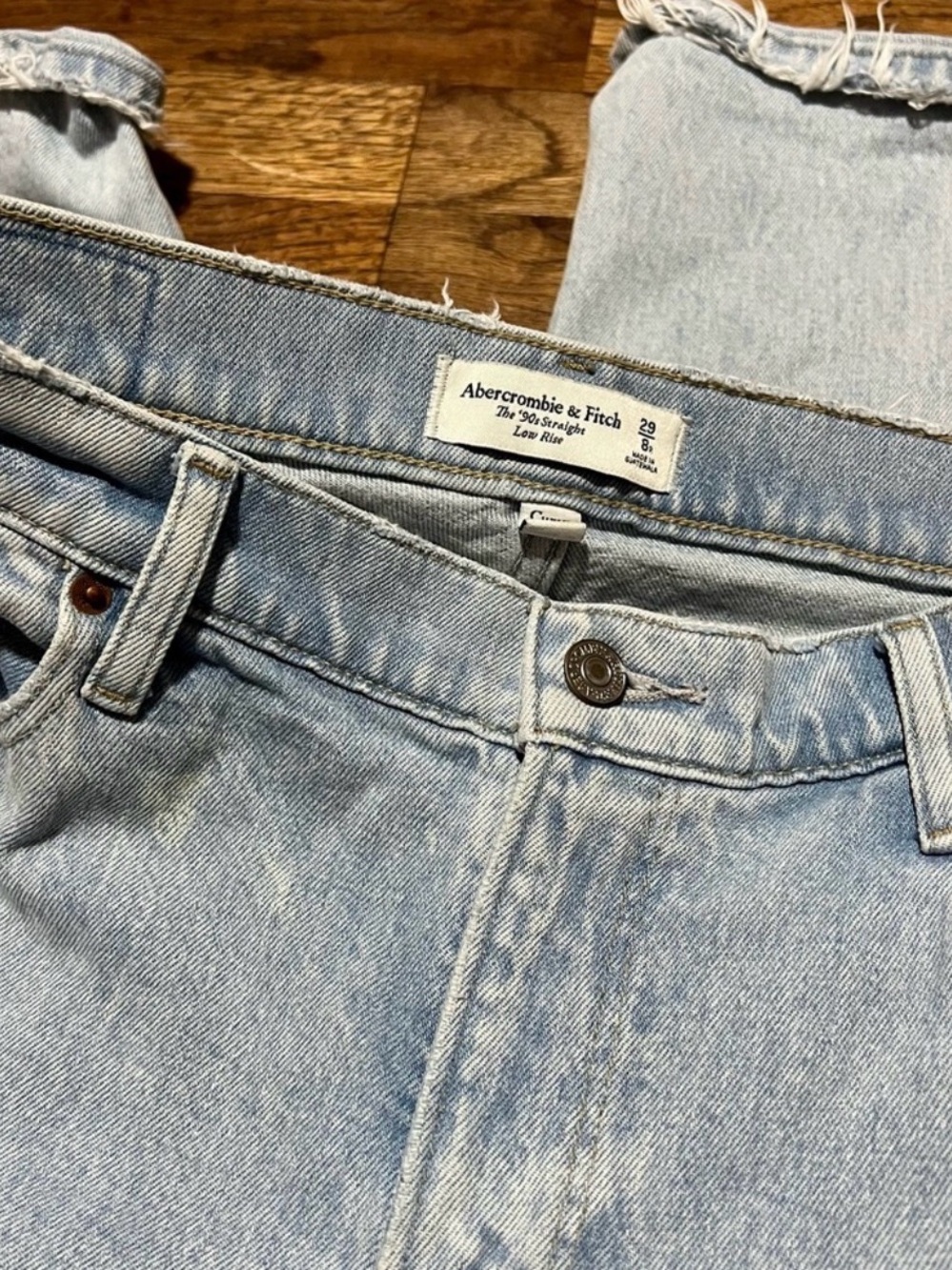 Abercrombie The 90s Straight Low Rise Curve Love Jeans Size 8R